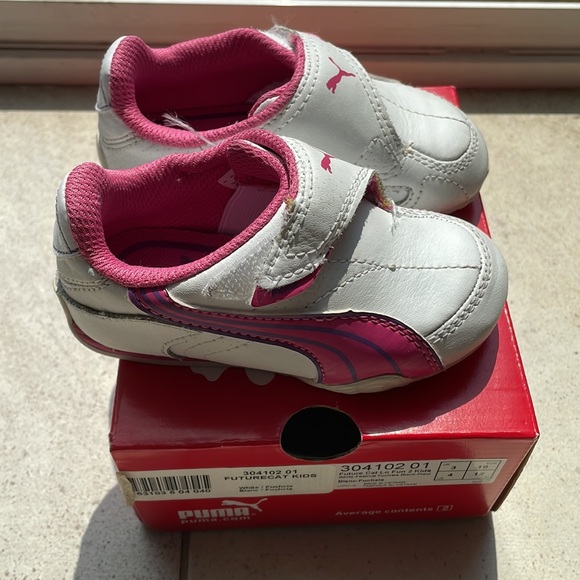 PUMA Toddler walking shoe Size4 Eur19 - Picture 2 of 5